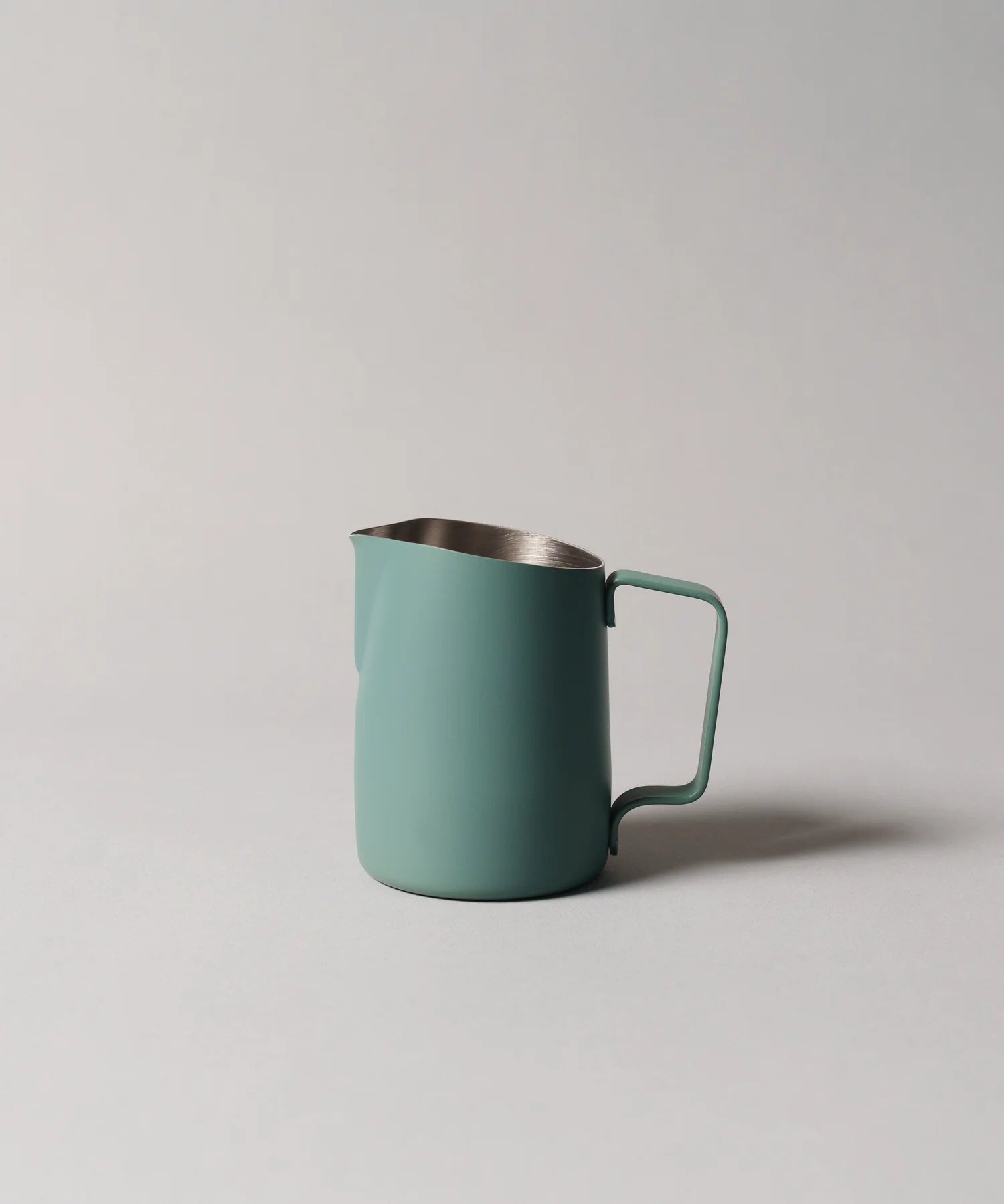 SlowPour - 15oz Pitcher with Round Spout