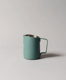 SlowPour - 15oz Pitcher with Round Spout